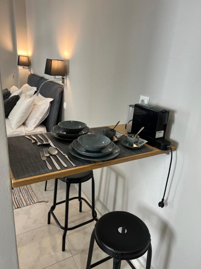 Апартаменты Living Near Acropolis By Sylvia Staikou At Nikis Str Афины Экстерьер фото